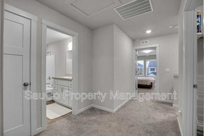 Building Photo - 1483 19th Ave