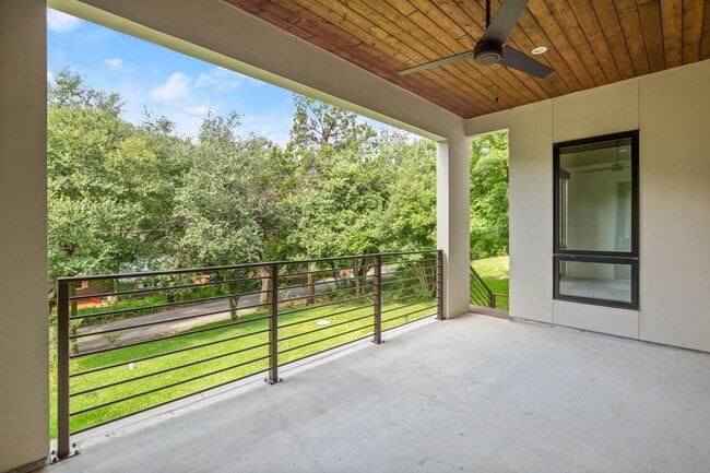 Building Photo - 500 Laurel Valley Rd