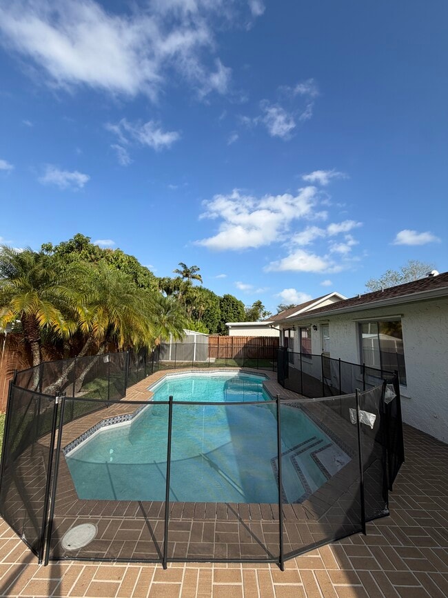 Building Photo - 13261 SW 102nd Terrace