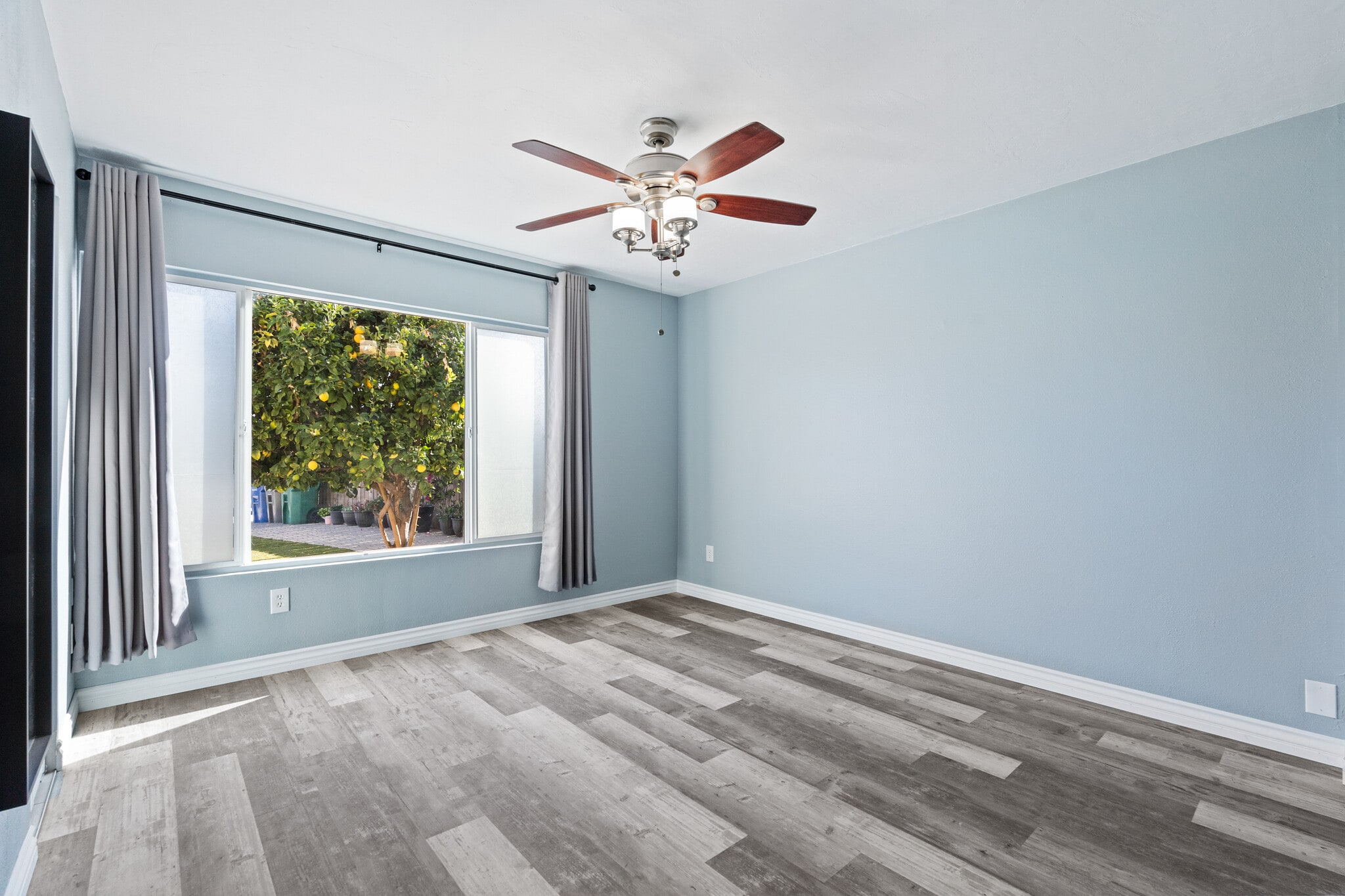 Building Photo - 8724 Summercrest Ln