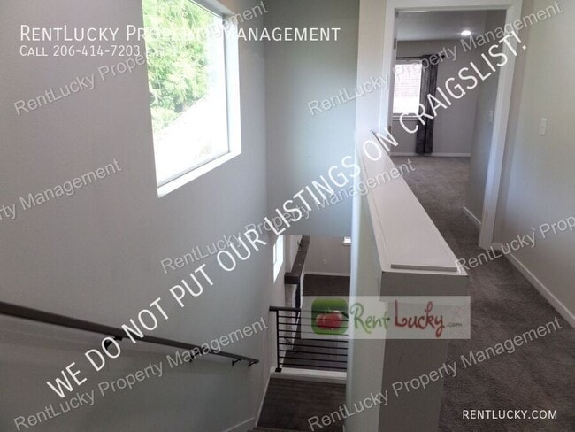 Building Photo - 24520 95th Pl S