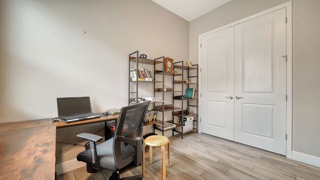 Building Photo - Furnished 4-Bedroom Home with Pool in The Sought After Neighborhood Of Rivo Lakes!!