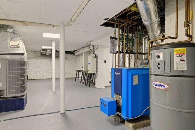 Building Photo - 115 Court St