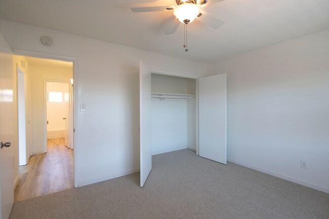 Building Photo - Large 2bd/1ba in Charming Complex