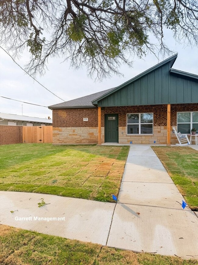 Building Photo - New Construction 3/2 Duplex