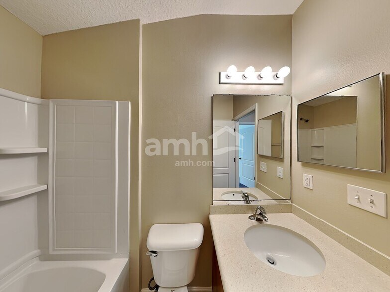 Building Photo - 2684 Oak Haven Dr