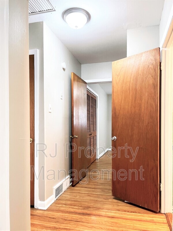 Building Photo - 1711 Goodhaven Dr