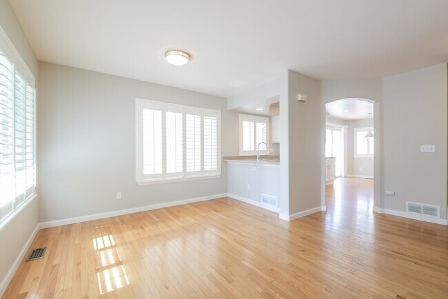 Building Photo - 14321 Craftsman Way