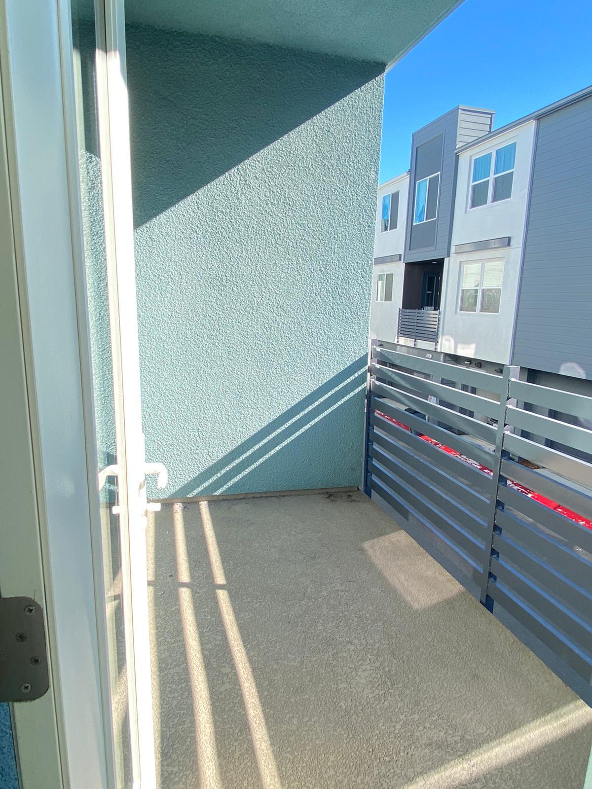 balcony - 527 Clover Cir