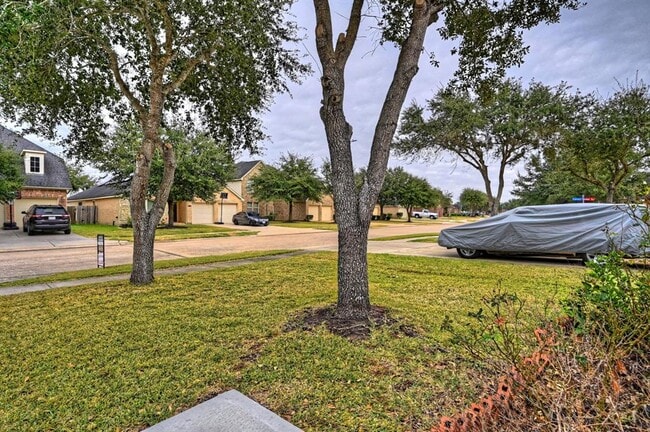 Building Photo - 4523 Long Creek Dr
