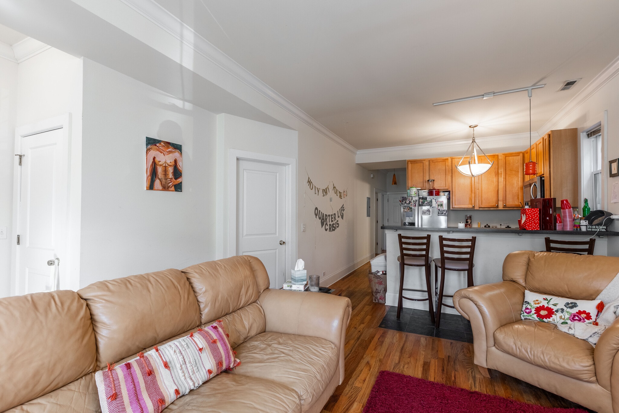 Building Photo - 1314 W Roscoe St