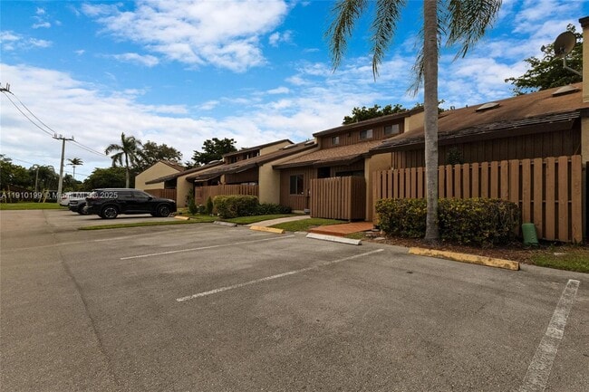 Building Photo - 4165 SW 85th Ave