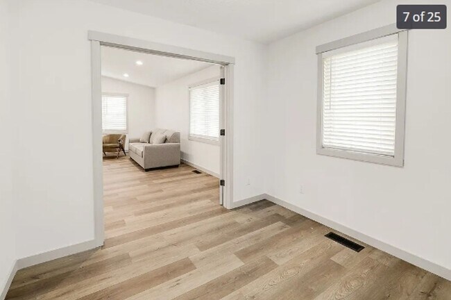 Building Photo - Newly Remodel 3 bed house - Rent $3k per m...