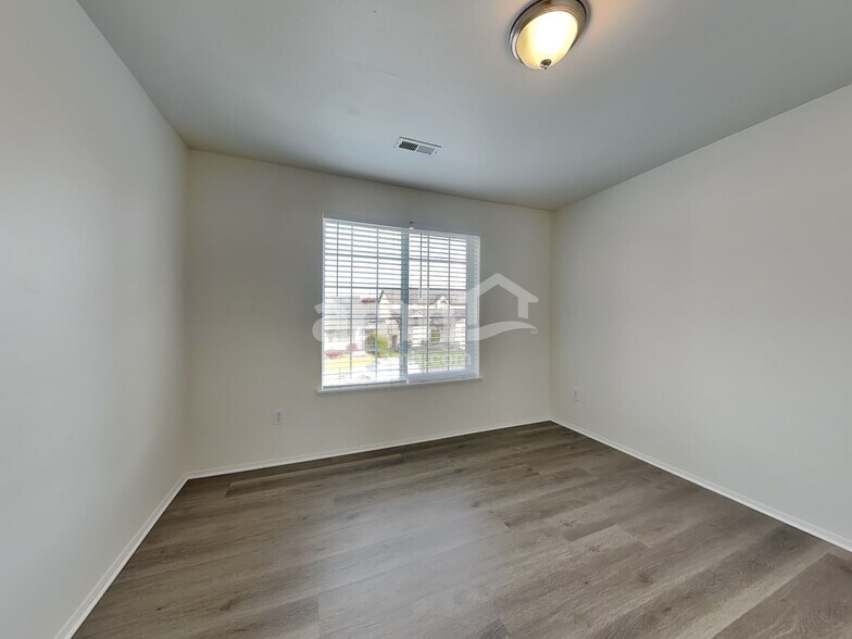 Building Photo - 8008 207th St Ct E