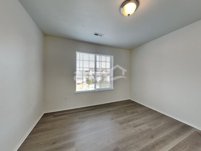 Building Photo - 8008 207th St Ct E