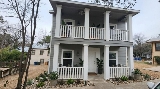 Building Photo - Spacious House across the street from UT - large deck and balcony with great views.