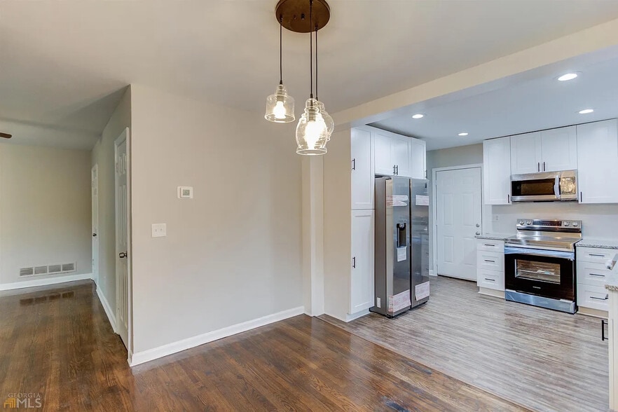 Building Photo - Room in House on Oldknow Dr NW