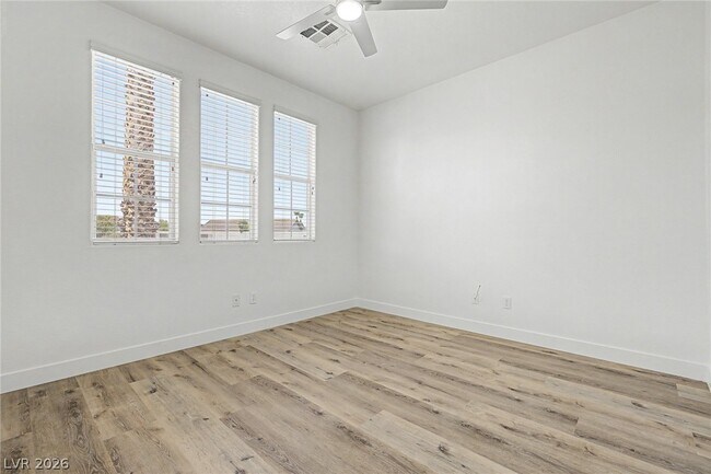 Building Photo - 835 Entrada Ridge Ave