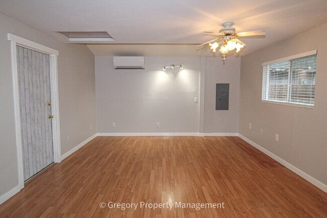 Building Photo - 19328 29th Ave SE