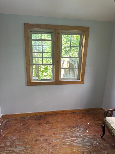 Building Photo - 44 W Van Vechten St