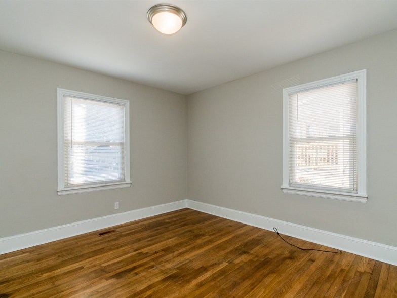 Building Photo - 413 E Geer St