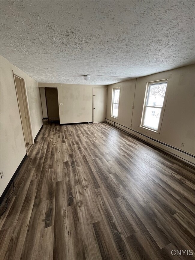 Building Photo - 684 West End Ave