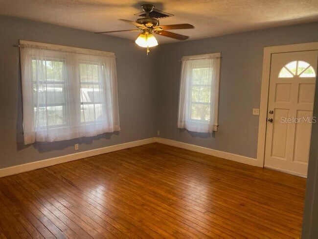 Building Photo - 1290 Idlewild Dr