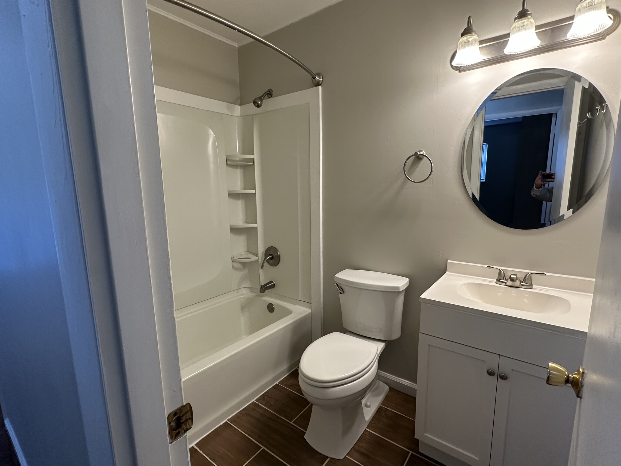 Bathroom - 106 York Dr