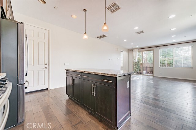 Building Photo - 166 Desert Bloom