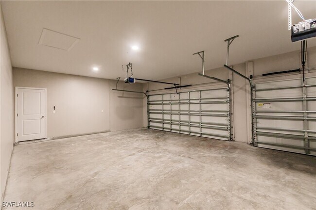 Building Photo - 641 NW 28th St