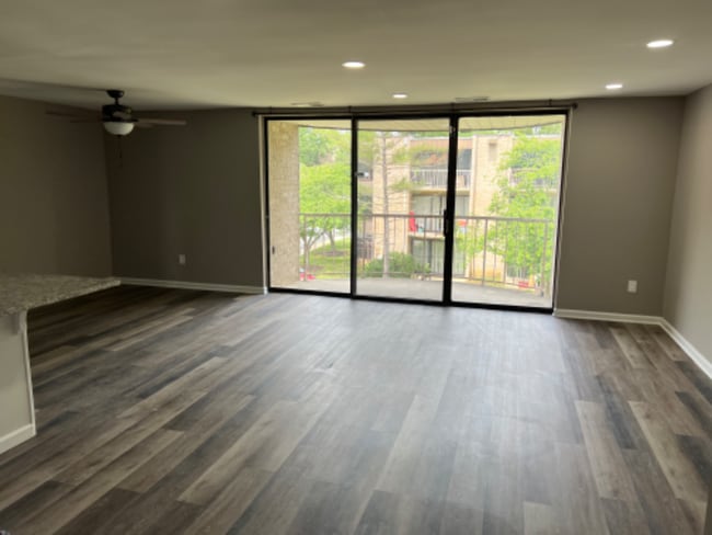 Building Photo - 3346 Huntley Sq Dr