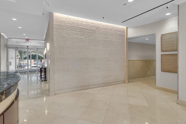 Building Photo - 345 E 93rd St