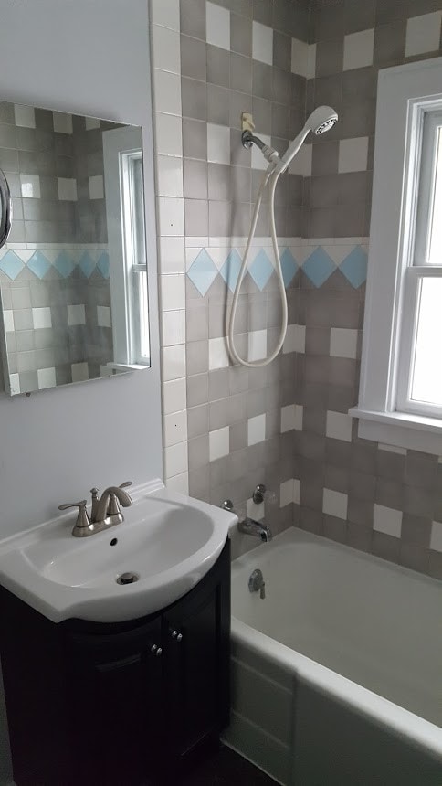 Bathroom - 320 Center St