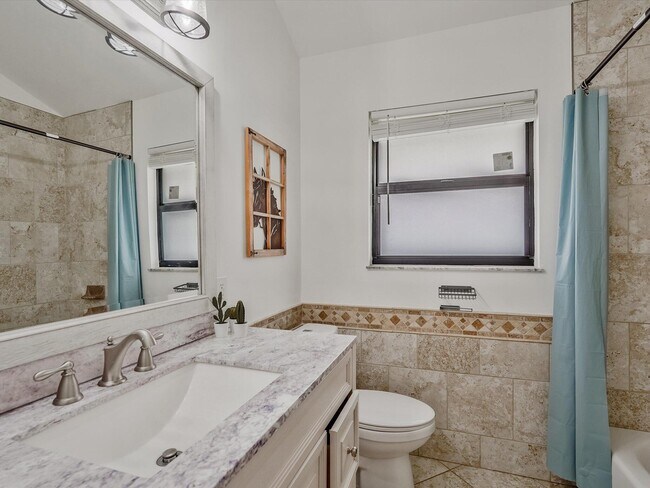 Building Photo - 1350 C Rd