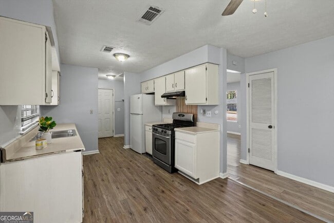 Building Photo - 8877 Burnham Way