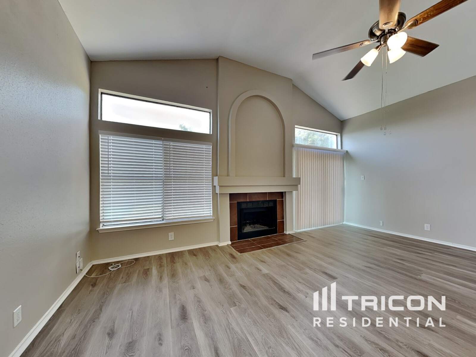 Building Photo - 10218 Basin Field Dr