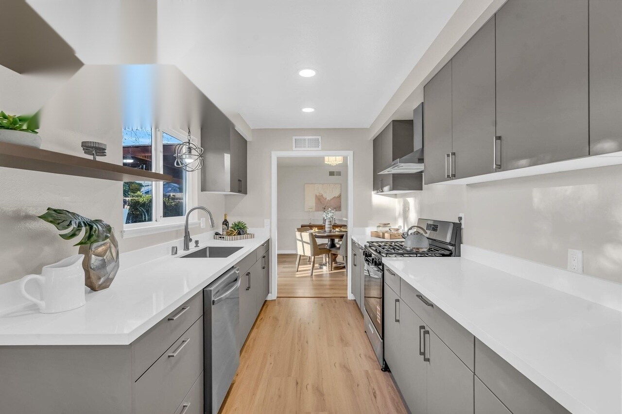 Building Photo - 7472 Blue Fox Way