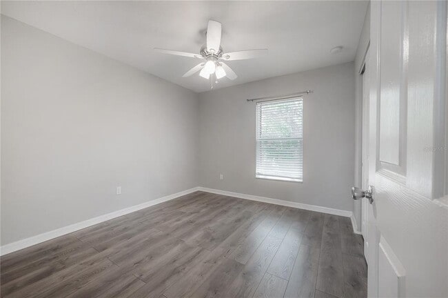 Building Photo - 595 Shady Grove Dr