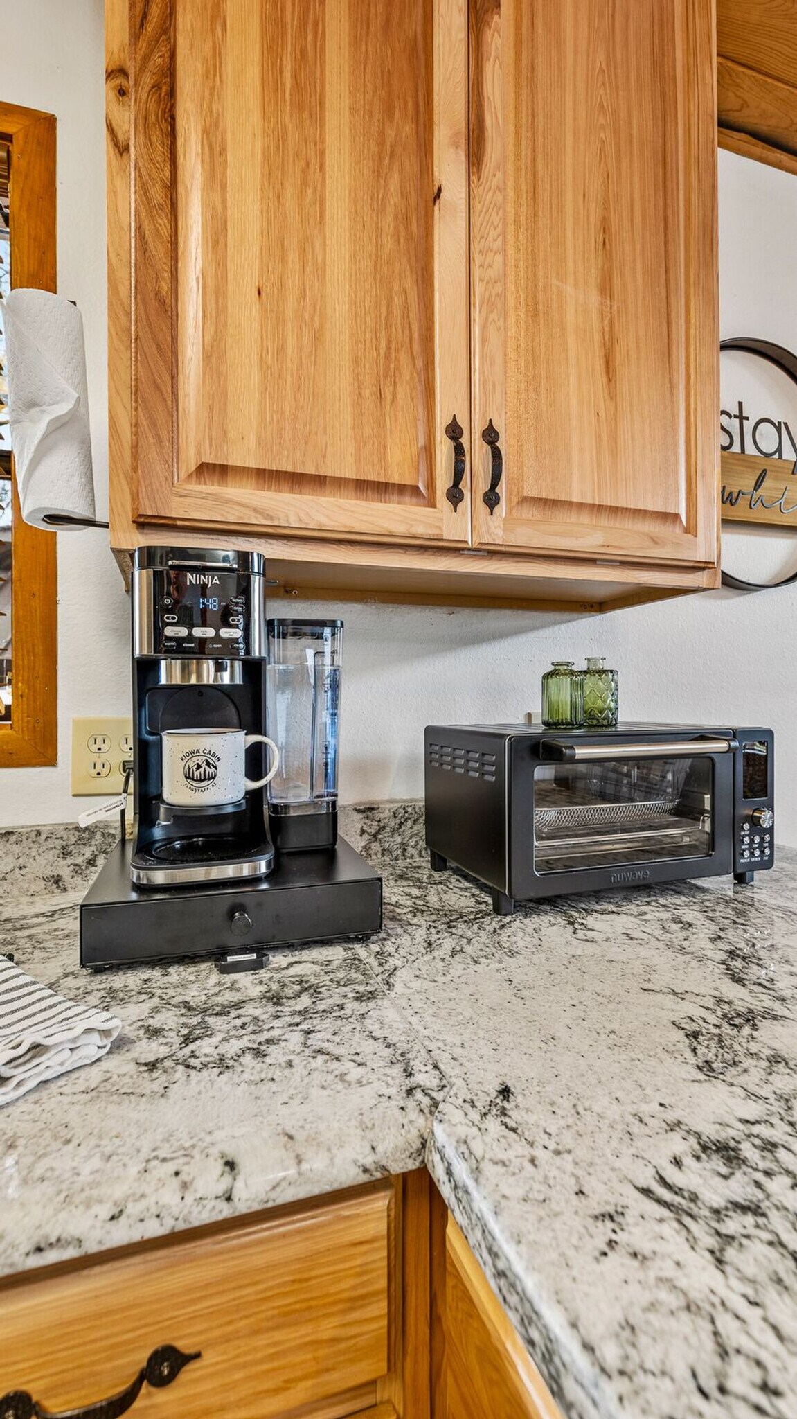 Building Photo - 210 Kiowa