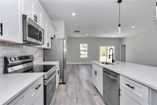 Building Photo - 3875 SW 169th Ln Rd