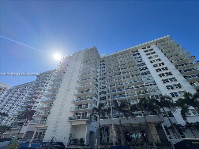 Building Photo - 5750 Collins Ave