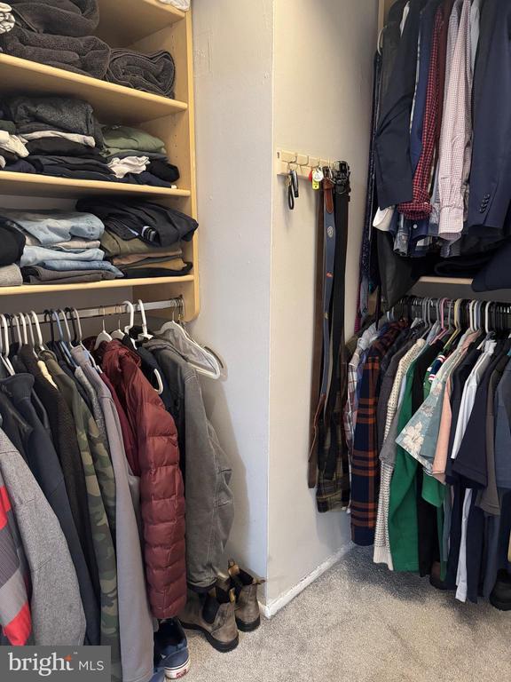 Building Photo - 200 Locust St