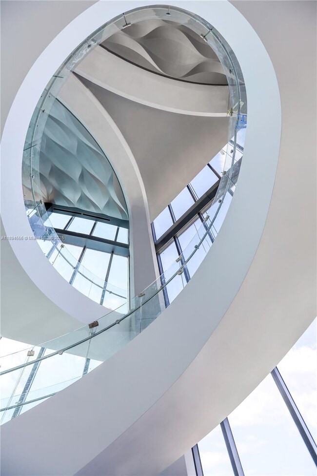 Building Photo - 1000 Biscayne Blvd