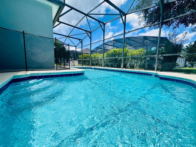 Building Photo - 160 Minniehaha Cir