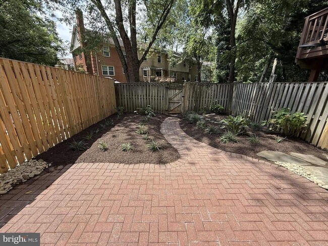 Building Photo - 7378 Jiri Woods Ct