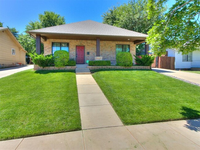 Primary Photo - 616 SW 23rd St