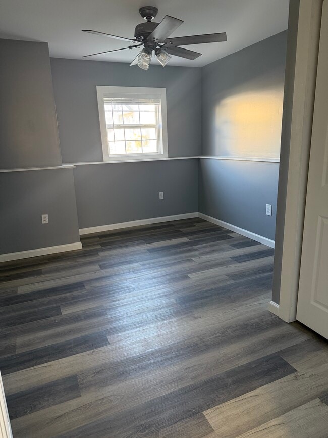 Building Photo - 517 Aidone Dr