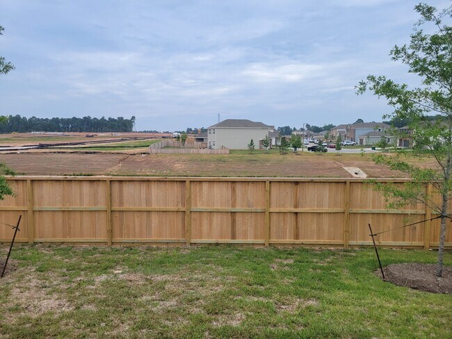 Building Photo - 14930 Dane Ct