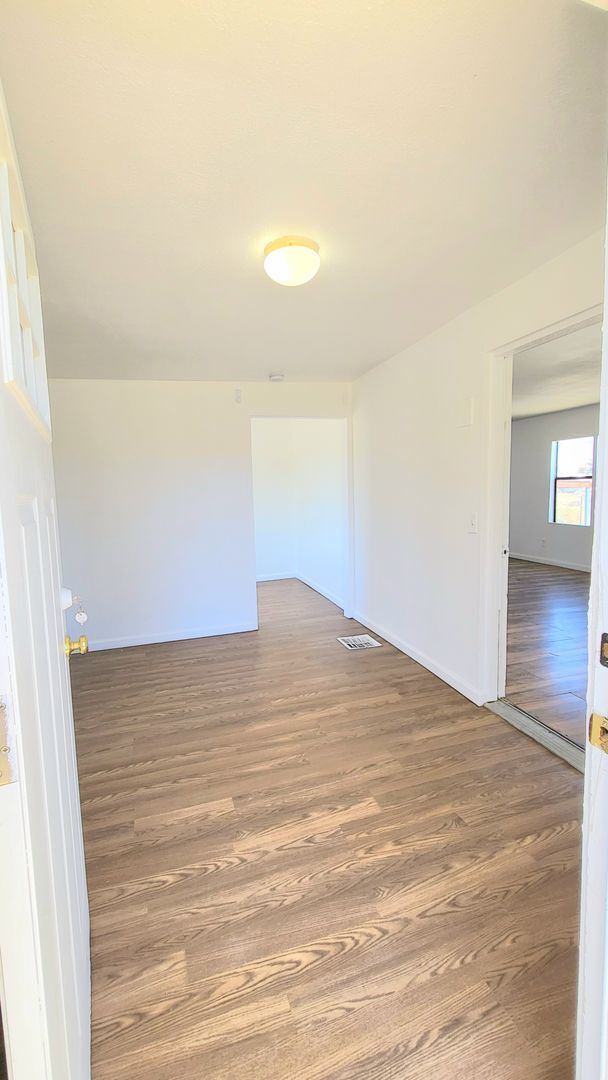 Building Photo - CAL VEGAS RANCHOS - W. Irons