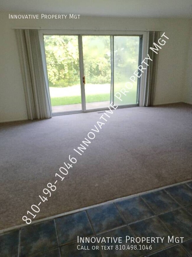 Building Photo - 6012 Holiday Gardens Dr